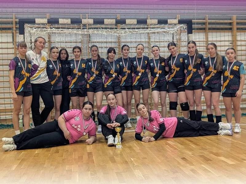 19 echipe din Maramureș, la startul Campionatelor Naționale de handbal juvenil