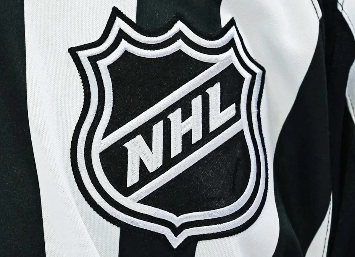 1st overall NHL draft pick to make debut Saturday