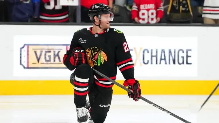 3 Blackhawks players who likely won't be back next season