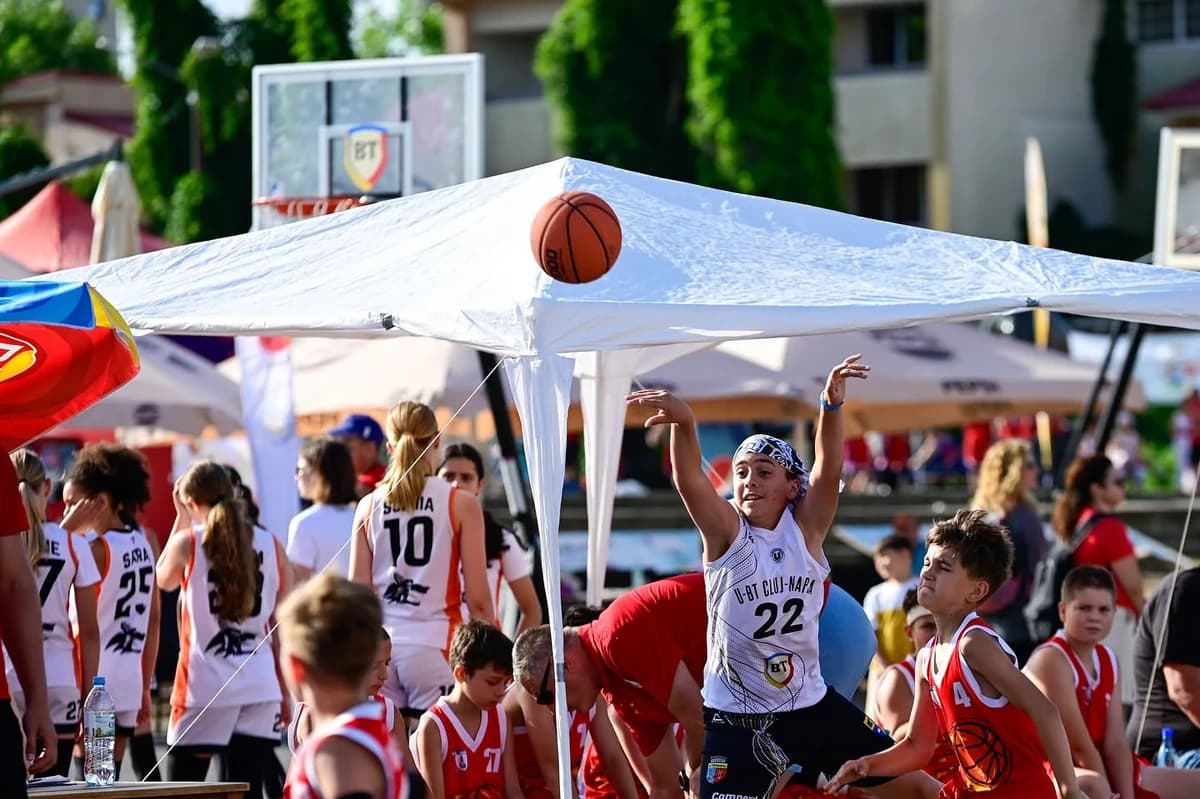5.000 de sportivi până în 12 ani joacă baschet la Costinești! Unde poți vedea meciurile celor mici