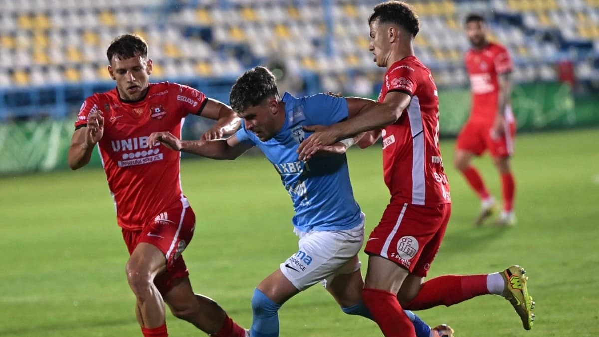 A ieșit la rampă după ce a fost urmărit de Mihai Stoica și Marius Baciu: „Țin de mic cu FCSB!”