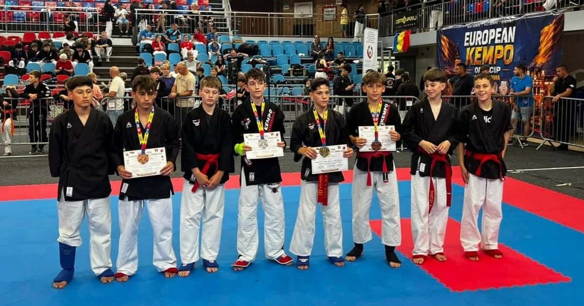 A „plouat” cu medalii pentru sportivii bihoreni care au concurat la Cupa Europeană Open de Kempo