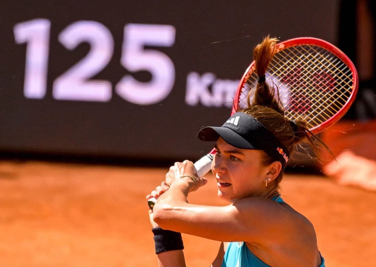A rising American tennis star meets her foil in a French Open duel of control