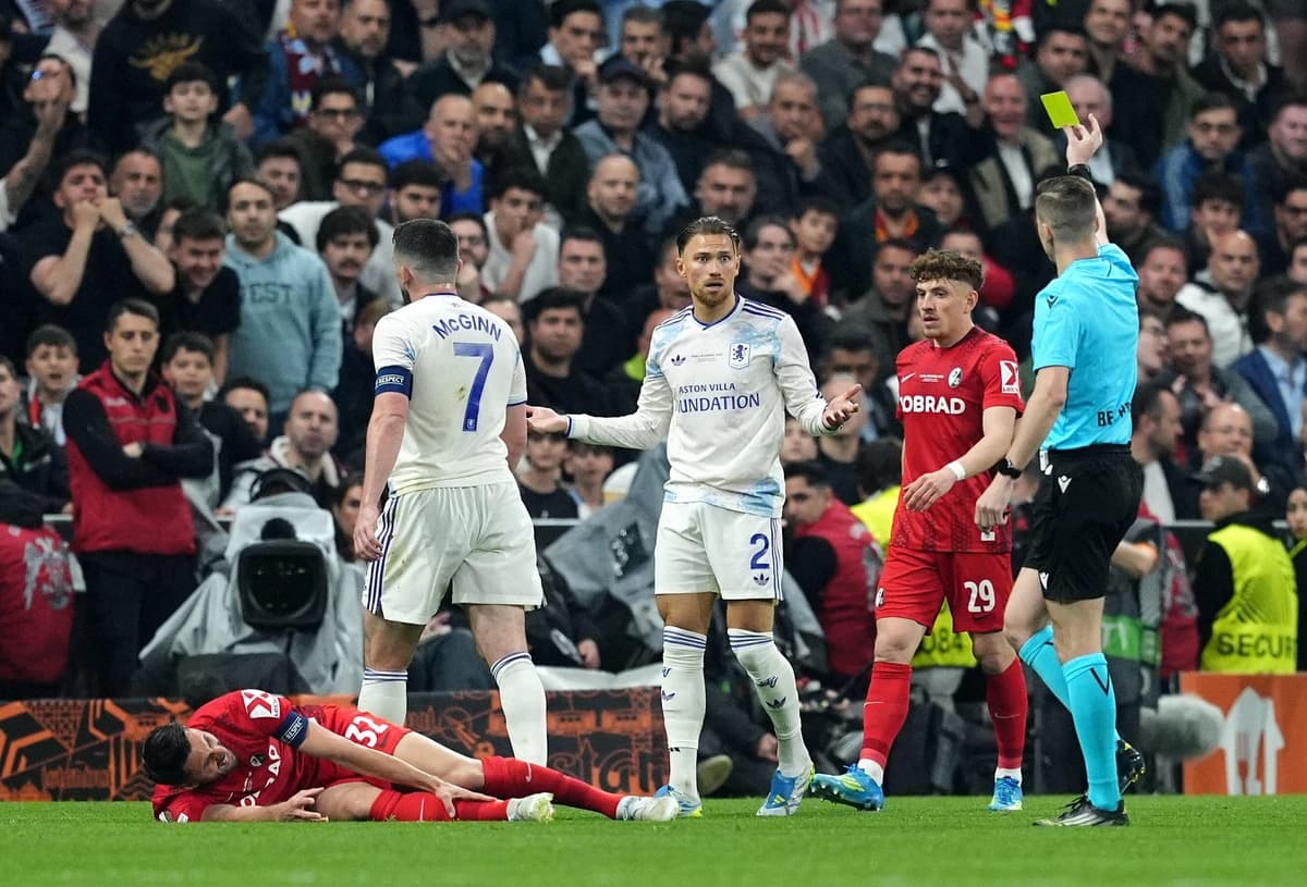 A venit verdictul: roșu direct! Momentul care putea schimba finala UEFA Europa League, Freiburg - As
