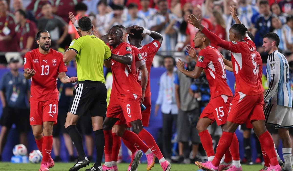 A venit verdictul! VAR-ul a greşit când l-a eliminat pe Embolo cu Argentina: „Utilizare abuzivă a as