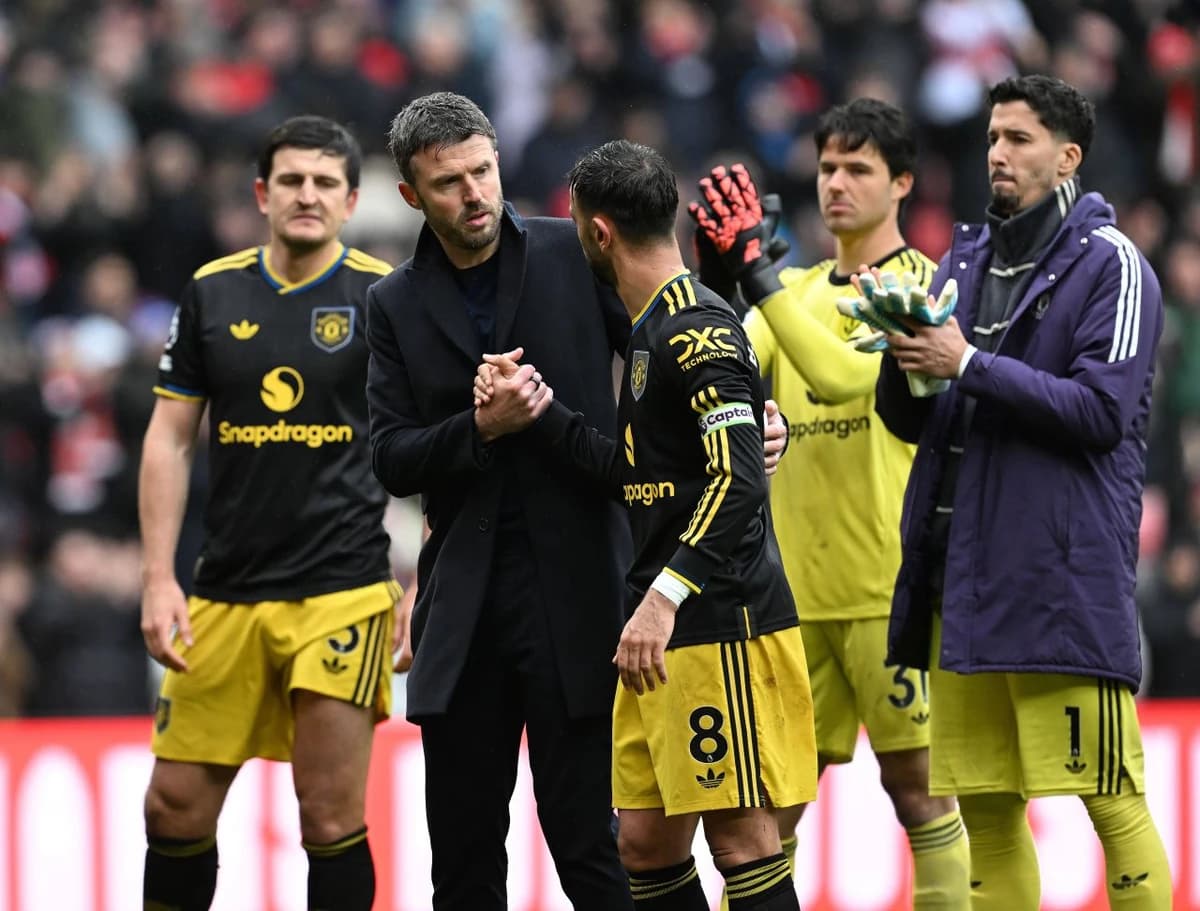 ACUM: Manchester United - Nottingham 2-1 | Nebunie în repriza secundă!