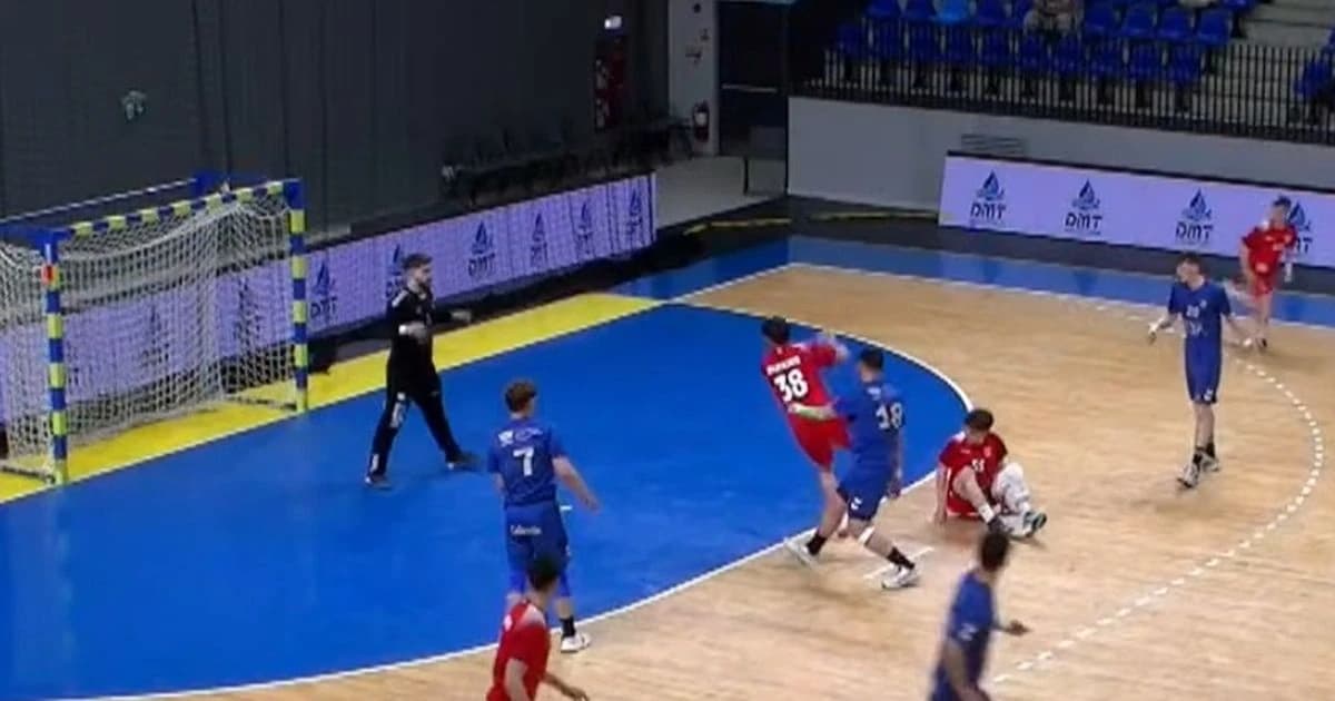 Acuzații de blat în handbal! Buzăul arată cu degetul spre Suceava și Dinamo: „Să le dea premiu pentr