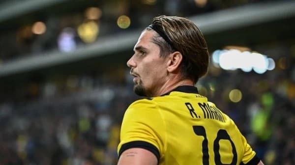 AEK Atena învinge cu 5-0 pe Aris Salonic. Răzvan Marin a marcat un gol