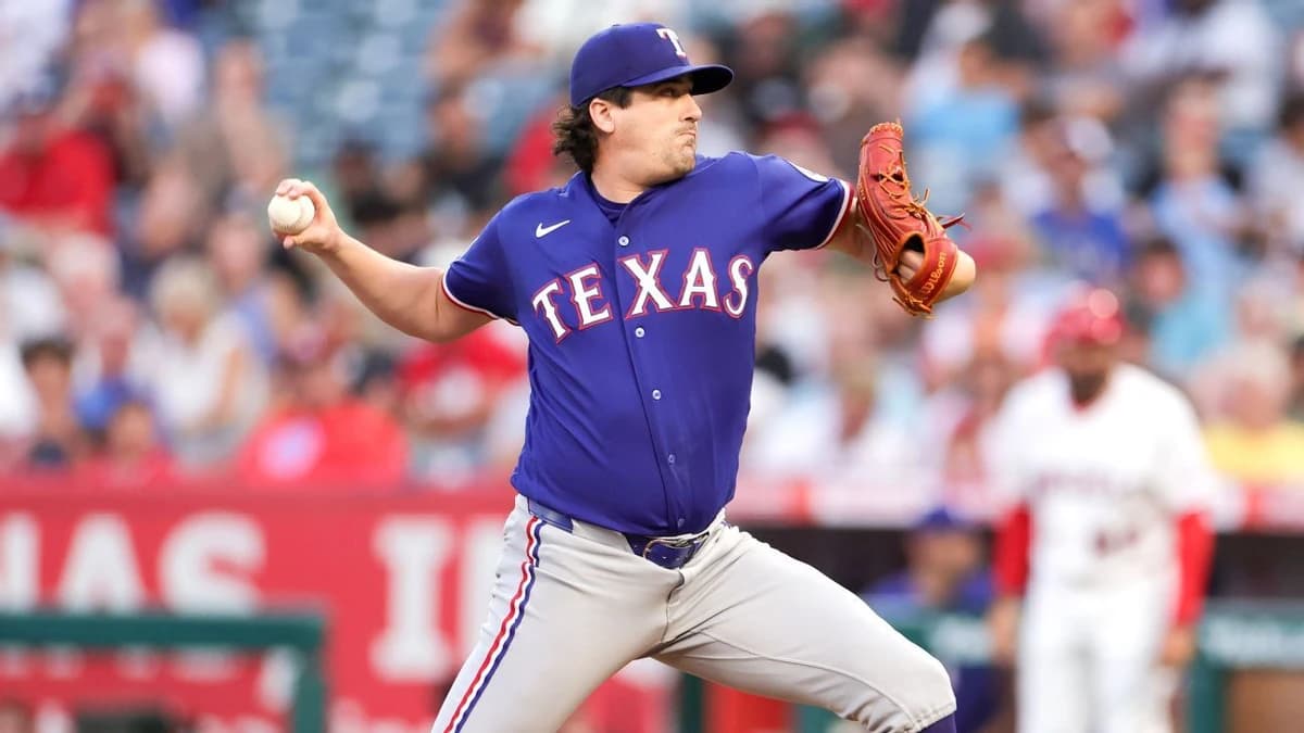 AL West-leading Rangers lose versatile Quantrill to lat injury