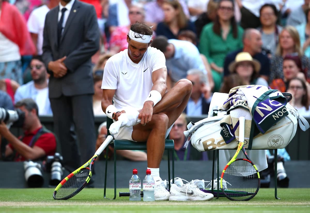 ”Ăla e un extraterestru?”. Rafael Nadal și-a dat jos șoseta și ce a urmat a lăsat pe toată lumea făr