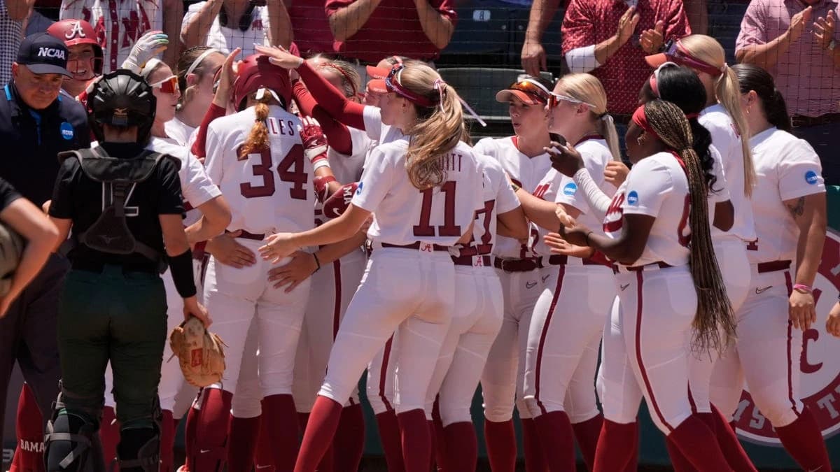 Alabama softball shuts out Belmont, advances to Tuscaloosa Regional championship
