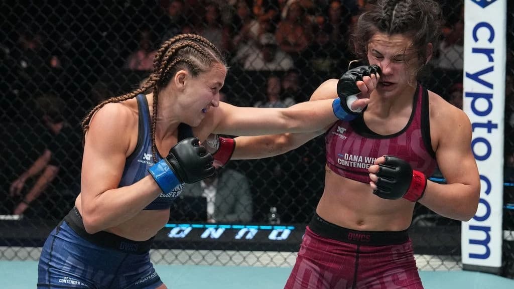 Alex Apodaca stuns MMA prodigy Bella Mir to earn UFC deal
