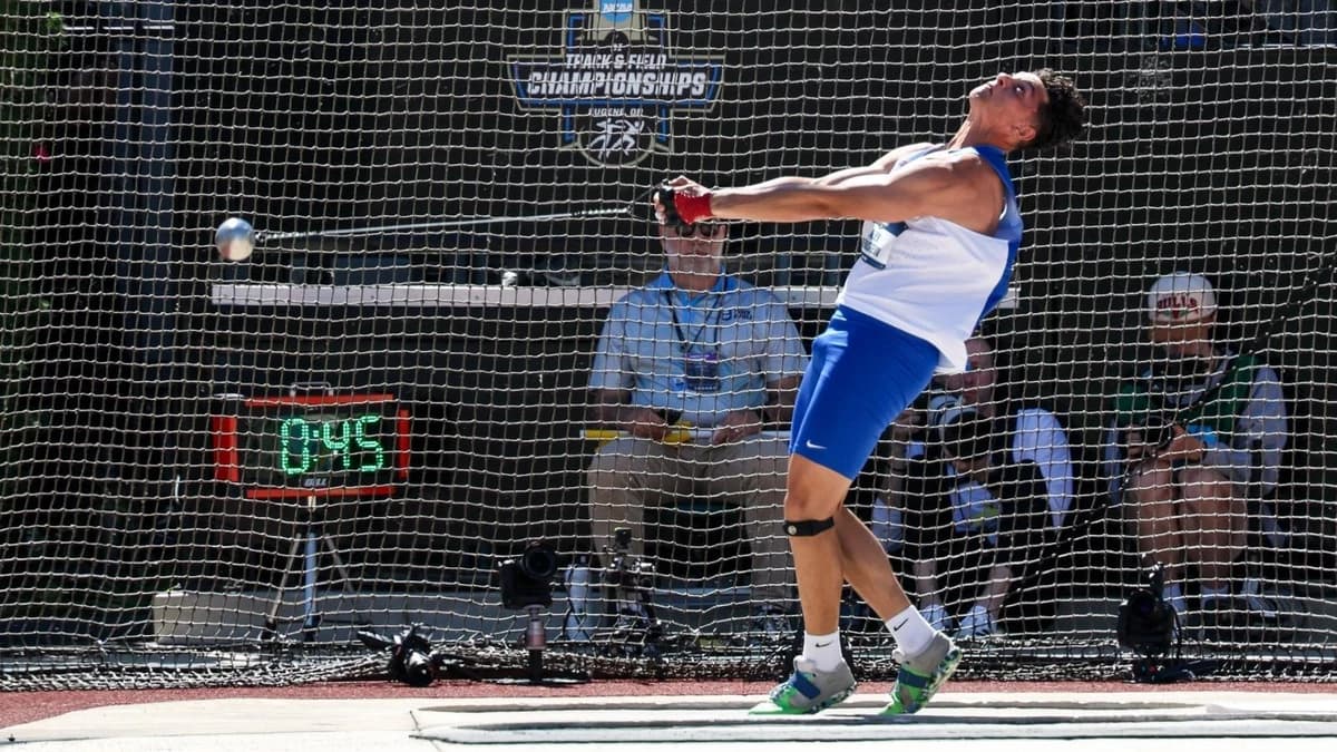 Alex Bernstein Closes Career as NCAA All-American