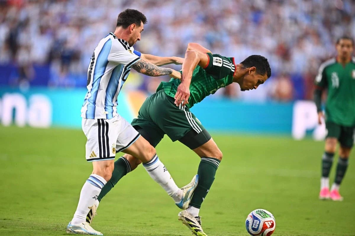 Algeria complains to FIFA over refereeing, Lionel Messi foul in Argentina game