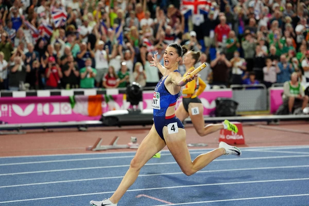 Amy Hunt claims fourth gold of European Championships with 4x100m relay triumph