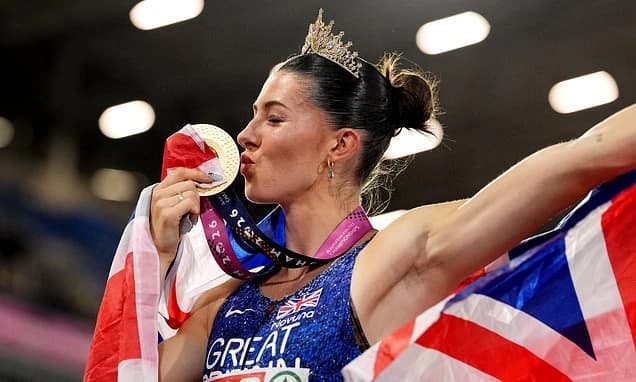 Amy Hunt clinches European Championships sprint double: Team GB golden girl beats rival Dina Asher-S