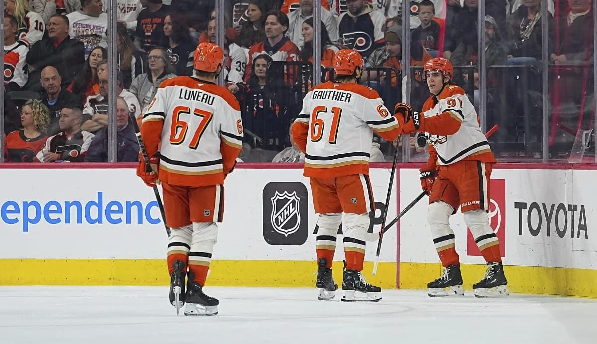 Anaheim Ducks – Philadelphia Flyers 5-4. „Răţuştele” au încheiat seria de 5 înfrângeri la rând