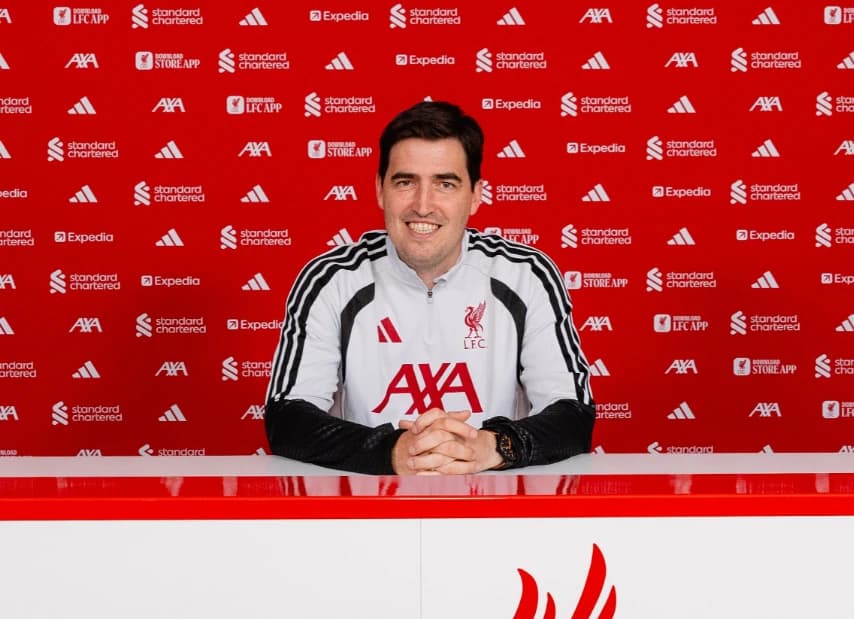 Andoni Iraola este noul antrenor al lui Liverpool, după demiterea lui Arne Slot