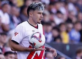 Andrei Rațiu este obligat să se mute » Rayo Vallecano a primit interdicție pentru o perioadă de până