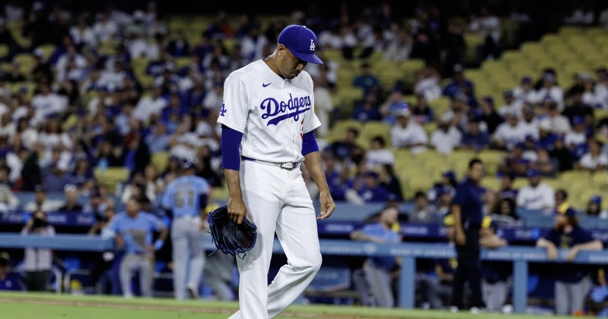 Another Edwin Díaz meltdown dooms Dodgers in loss to first-place Brewers