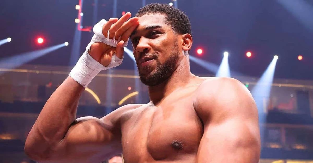 Anthony Joshua names the 5 heavyweights he’s targeting after facing Tyson Fury