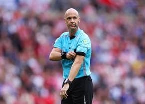 Anthony Taylor se retrage din arbitraj! Englezul pune capăt unei cariere impresionante după peste 80