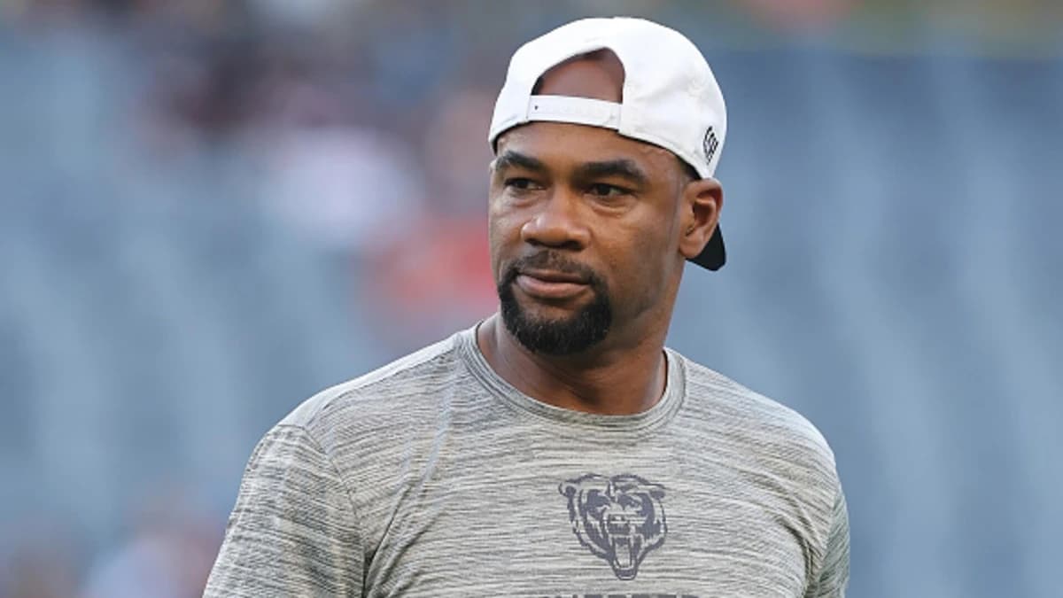 Antwaan Randle El takes over play calling duties and Bears offense comes to life in preseason win ov