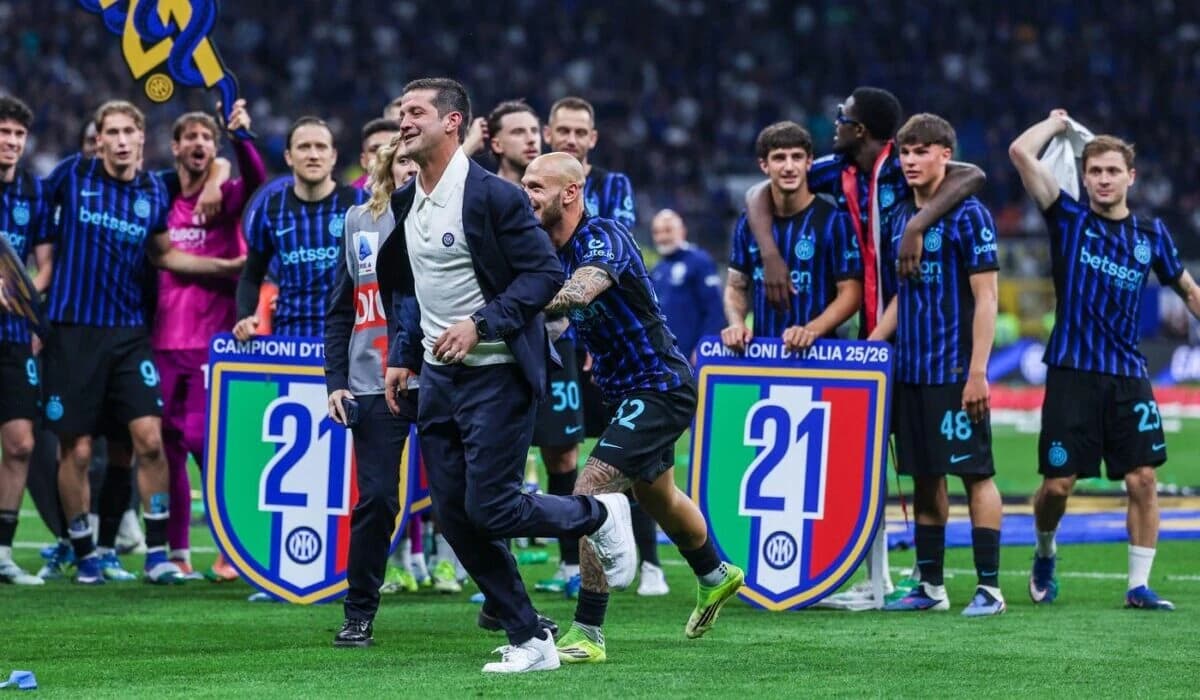Anunț uriaș pentru jucătorul lui Chivu! FIFA a făcut anunțul: poate juca la Mondial