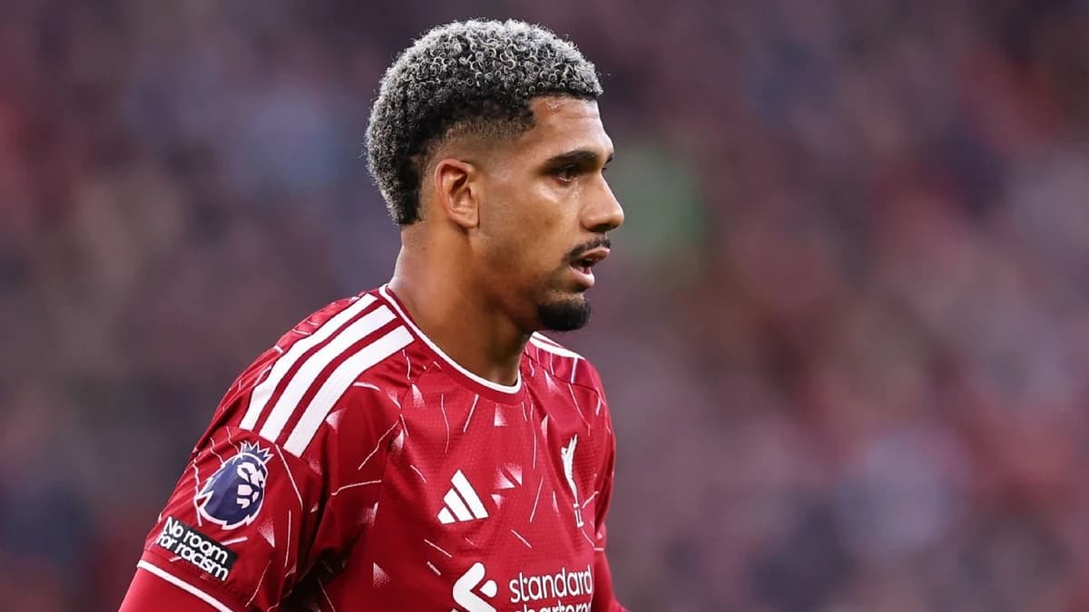 Araújo: Too early to make Liverpool move permanent