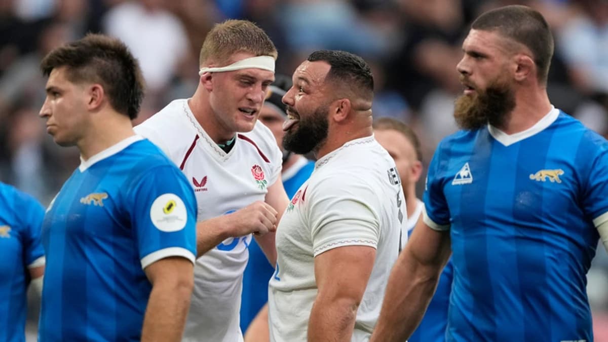 Argentina 24-31 England: Head coach Felipe Contepomi says visitors showed 'lack of respect' and walk