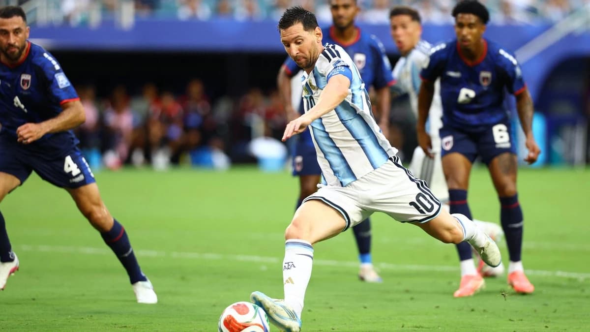 Argentina vs. England odds, prediction, time: 2026 World Cup semifinal picks from expert on 19-7 rol