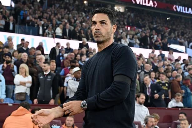 Arsenal 'approached' £73m forward days before deadline in desperate late scramble