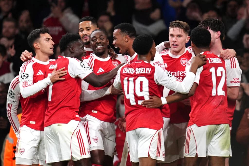 Arsenal Londra își asigură titlul în Premier League, primul după o pauză de 22 de ani, în urma remiz