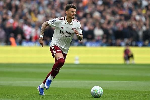 Arsenal's White to avoid surgery, set to miss WC