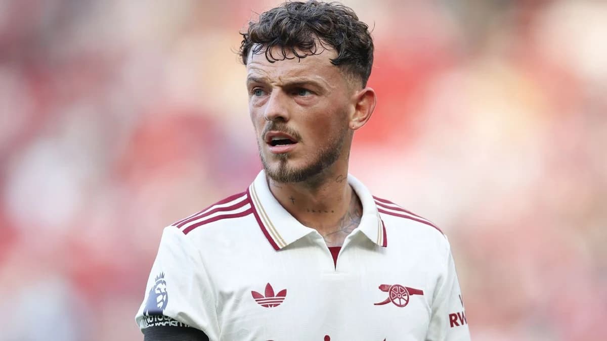 Arsenal's White to miss season with knee injury