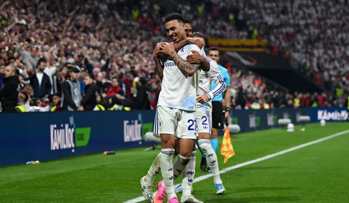 Aston Villa a cucerit Europa League! Show total în finală şi pentru primul trofeu european după 44 d