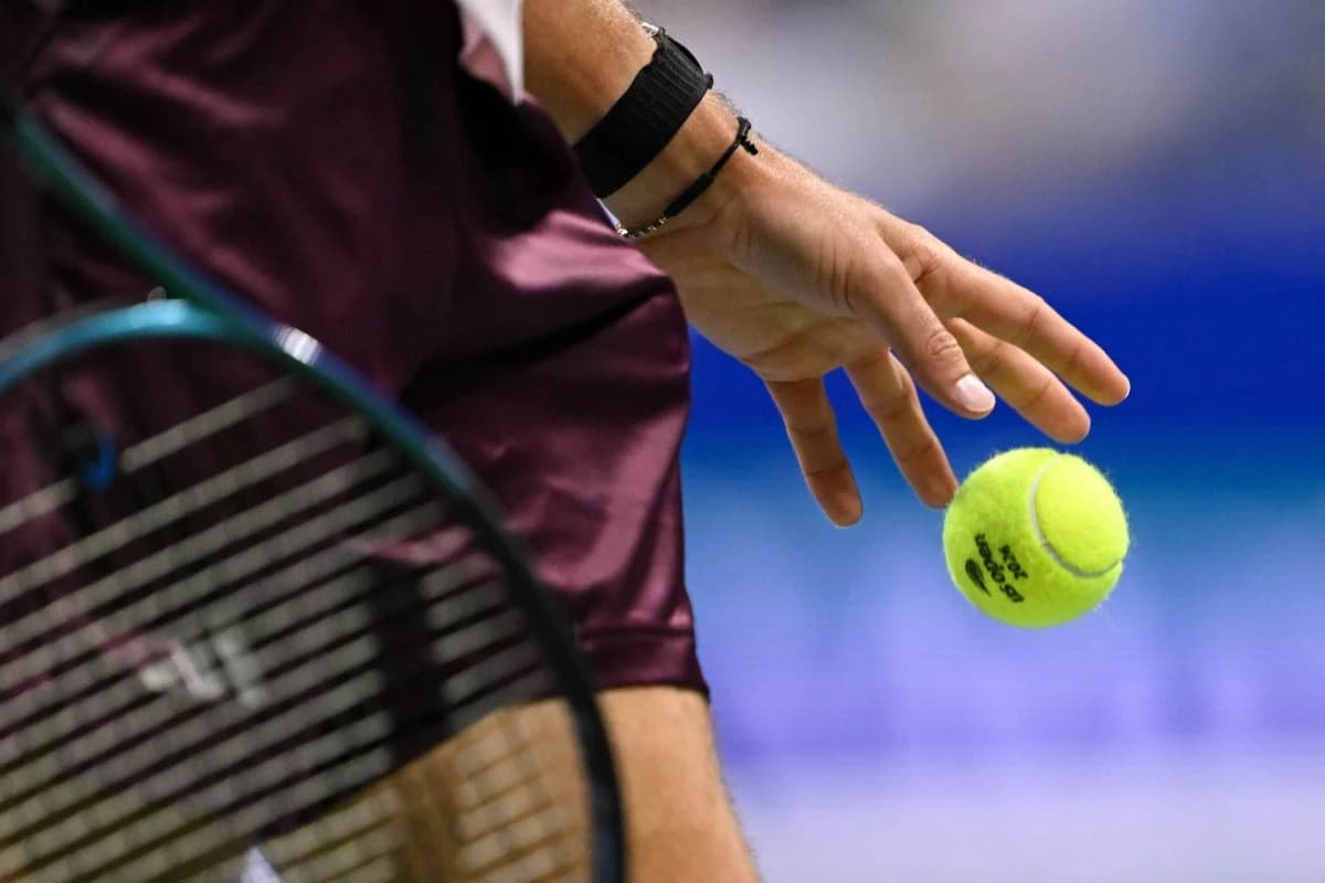 At the U.S. Open, interminable ball bouncing and a debate about the serve clock