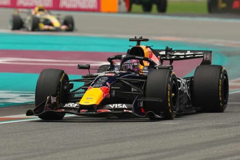 Auto: Participarea lui Max Verstappen în Cursa de 24 de ore de la Nurburgring a epuizat pentru prima