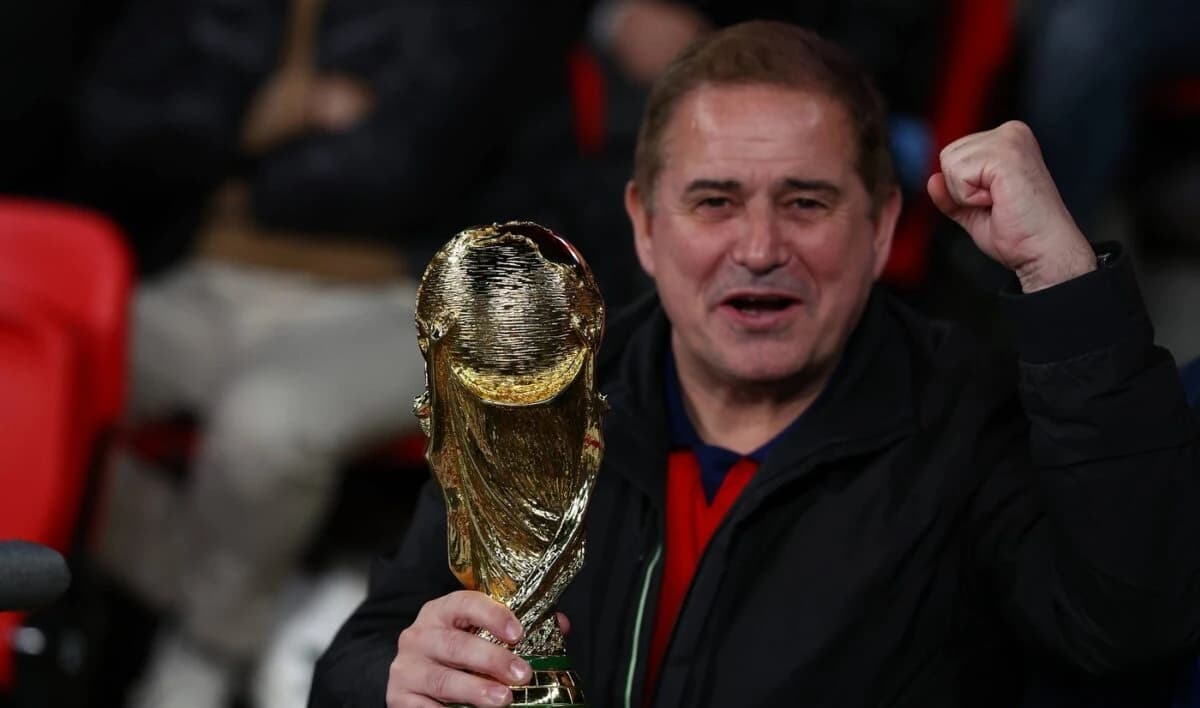 Autobuze școlare la Campionatul Mondial 2026. Modul inedit prin care fanii vor „fenta” prețurile uri
