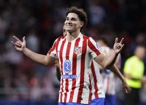 Barcelona, ultima încercare pentru transferul lui Julian Alvarez: Deco este deja la Madrid