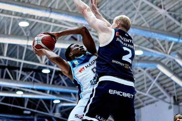 Baschet masculin: Anwil - CSO Voluntari, scor 86-87, în grupa A a European North Basketball League