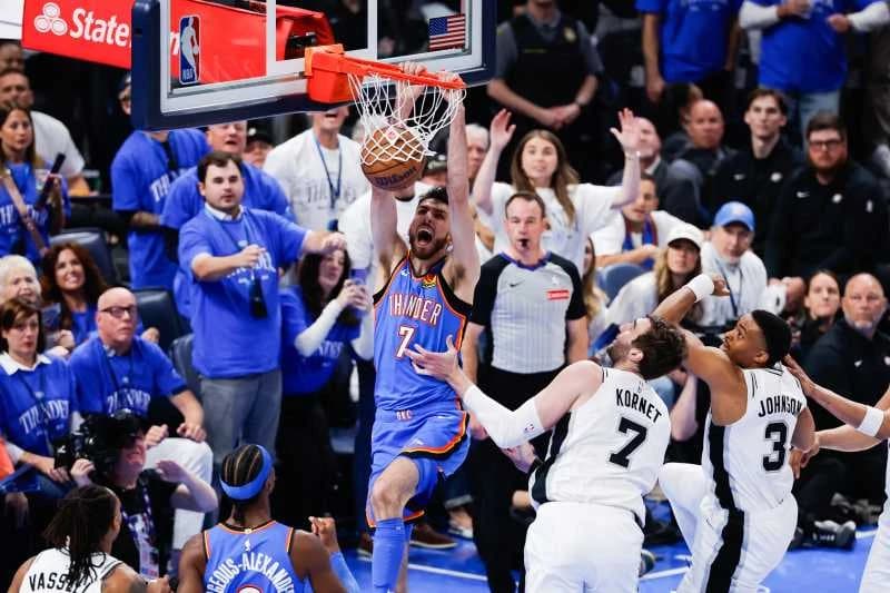 Baschet: NBA - Campioana en titre Oklahoma City Thunder a restabilit egalitatea în finala Conferințe