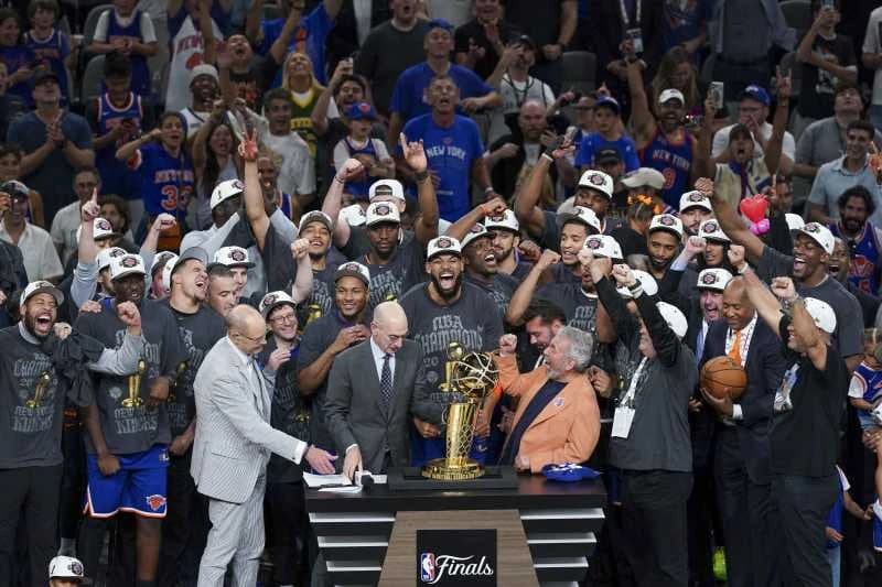 Baschet: New York Knicks, campioană a NBA după o așteptare de 53 de ani