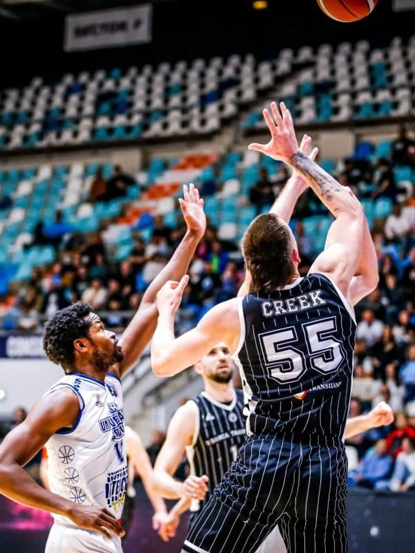 Baschet: U BT Cluj-Napoca, a doua victorie în semifinala cu SCM Craiova
