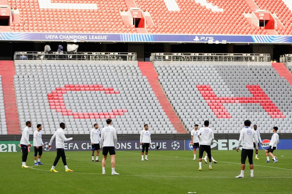 Bayern Munich v PSG LIVE: Fabian Ruiz replaces Hakimi for visitors in crunch Champions League tie