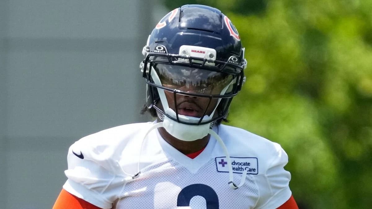 Bears' Bryant has knee surgery, out 4-6 months