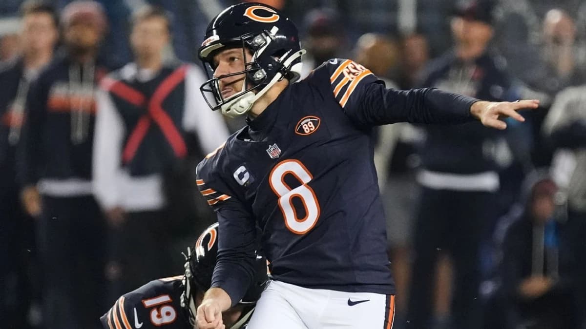Bears' Santos redeems 'annoying' miss with game-sealing FG vs. Pats
