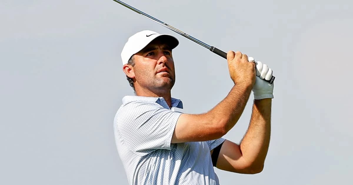 Belt-less Scottie Scheffler keeps pace with bogey-free 64 at Travelers