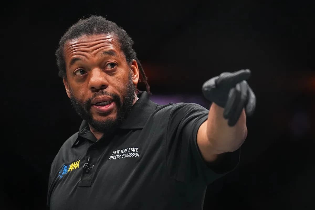 'Big' John McCarthy says Alex Pereira has it all wrong with Herb Dean controversy in UFC White House