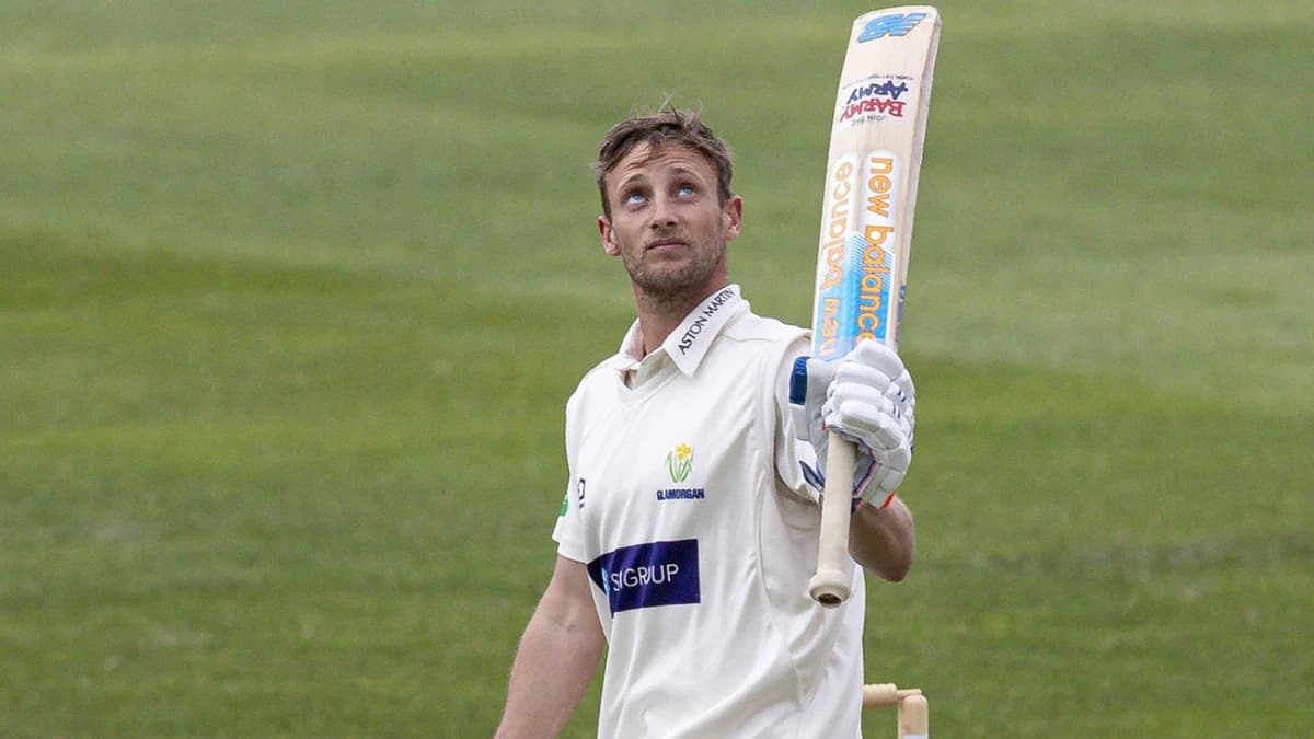 Billy Root retires from professional cricket, aged 34